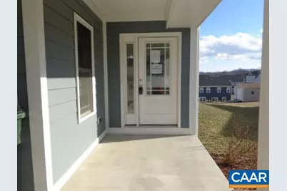 208 Windsor Dr, Fishersville, VA 22939 - Photo 3