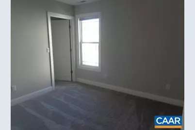 208 Windsor Dr, Fishersville, VA 22939 - Photo 9