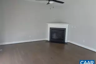 208 Windsor Dr, Fishersville, VA 22939 - Photo 17