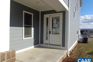 208 Windsor Dr, Fishersville, VA 22939 - Photo 11