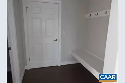 208 Windsor Dr, Fishersville, VA 22939 - Photo 19