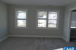 208 Windsor Dr, Fishersville, VA 22939 - Photo 7