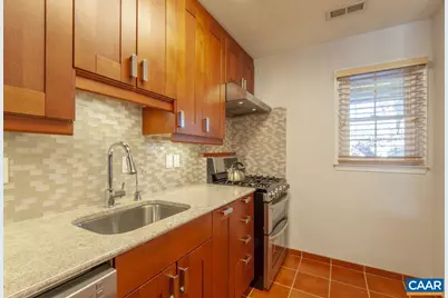 137 Hessian Hills Cir #3, Charlottesville, VA 22901 - Photo 5