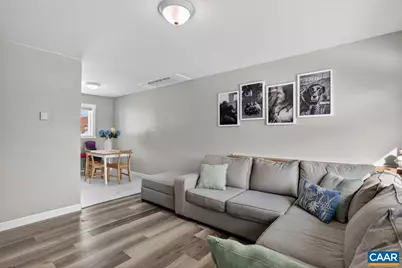 273 E Riverside Dr, Timberville, VA 22853 - Photo 5