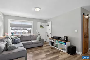 273 E Riverside Dr, Timberville, VA 22853 - Photo 3