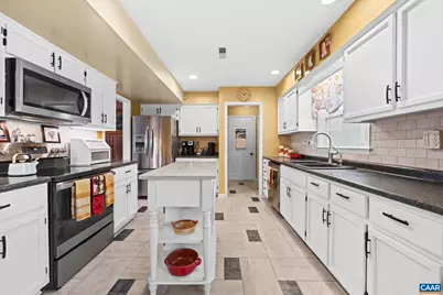 1817 Hearthglow Ln, Charlottesville, VA 22901 - Photo 13