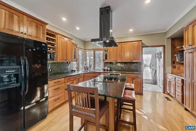 379 Cedar Meadow Dr, Nellysford, VA 22958 - Photo 9