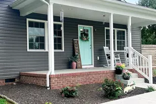 307 15th St, Grottoes, VA 24441 - Photo 1