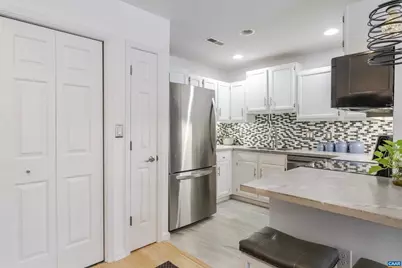 1301 Creekside Dr, Charlottesville, VA 22902 - Photo 7