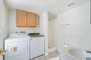 1264 Villa Ln, Charlottesville, VA 22903 - Photo 9