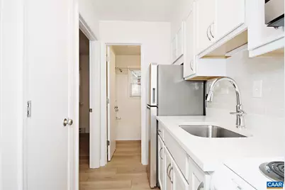 2114 Ivy Rd #10, Charlottesville, VA 22903 - Photo 5