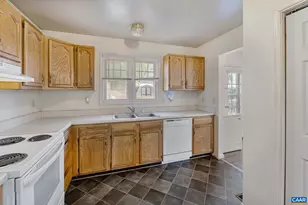 354 NW 10 1/2 St, Charlottesville, VA 22903 - Photo 15