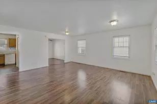 354 NW 10 1/2 St, Charlottesville, VA 22903 - Photo 9