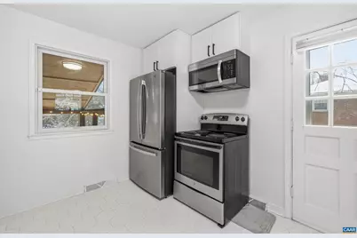 1002 Glendale Rd, Charlottesville, VA 22901 - Photo 11