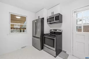 1002 Glendale Rd, Charlottesville, VA 22901 - Photo 11