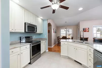 202 Bartley St, Dayton, VA 22821 - Photo 13