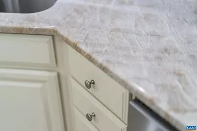 202 Bartley St, Dayton, VA 22821 - Photo 15