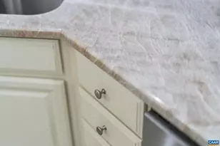 202 Bartley St, Dayton, VA 22821 - Photo 15