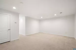 1511 Wickham Pond Dr, Charlottesville, VA 22901 - Photo 7