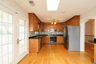 1004 Coleman St, Charlottesville, VA 22901 - Photo 9