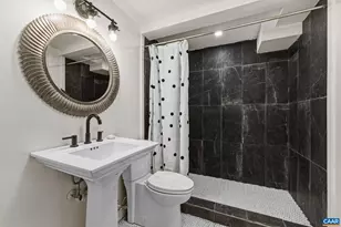 1411 Baker St, Charlottesville, VA 22903 - Photo 23