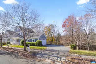 1490 Wickham Pond Dr, Charlottesville, VA 22901 - Photo 3