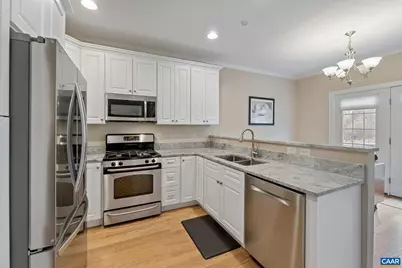 195 Brookwood Dr, Charlottesville, VA 22902 - Photo 7