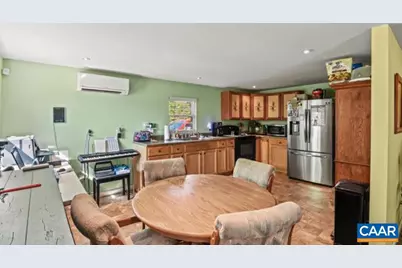 10239 Howardsville Rd, Howardsville, VA 24562 - Photo 11