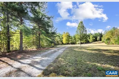 10239 Howardsville Rd, Howardsville, VA 24562 - Photo 3