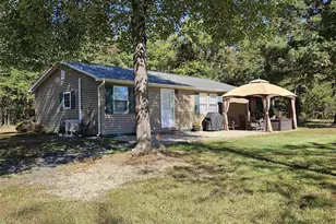 10239 Howardsville Rd, Howardsville, VA 24562 - Photo 5