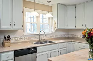 1635 Poes Ln, Charlottesville, VA 22911 - Photo 9