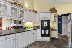 669 James River Rd, Scottsville, VA 24590 - Photo 15