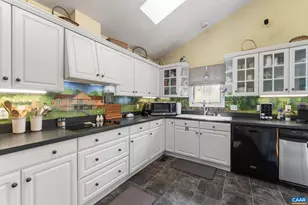 669 James River Rd, Scottsville, VA 24590 - Photo 17