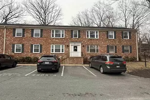 2404 Barracks Ct, Charlottesville, VA 22901 - Photo 21