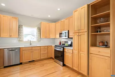 908 Elliott Ave, Charlottesville, VA 22902 - Photo 9