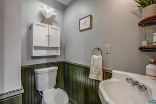 415 NW 12th St, Charlottesville, VA 22903 - Photo 11