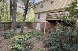 1036 Huntwood Ln, Charlottesville, VA 22901 - Photo 3