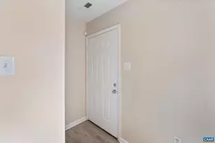 959 Rives St, Charlottesville, VA 22902 - Photo 7