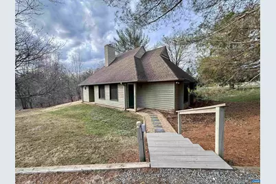 1026 Highlands Dr, Charlottesville, VA 22901 - Photo 1