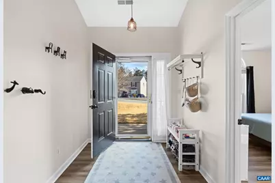 2071 Winterfield Cir, Charlottesville, VA 22911 - Photo 3