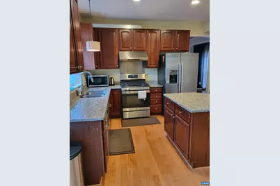 712 Rainier Rd, Charlottesville, VA 22903 - Photo 3