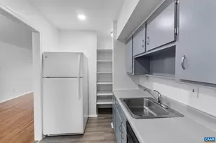 133 Hessian Hills Cir, Charlottesville, VA 22901 - Photo 5