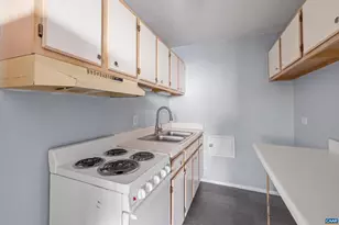 1800 Jefferson Park Ave, Charlottesville, VA 22903 - Photo 11