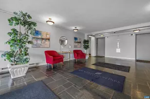 1800 Jefferson Park Ave, Charlottesville, VA 22903 - Photo 3