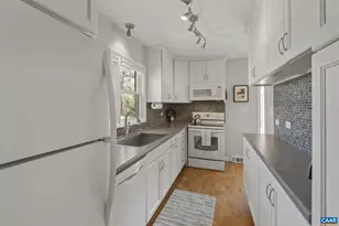 2310 Tarleton Dr, Charlottesville, VA 22901 - Photo 7