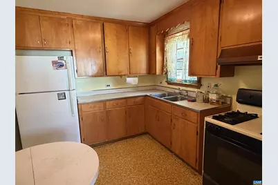 105 Garden Dr, Charlottesville, VA 22903 - Photo 3