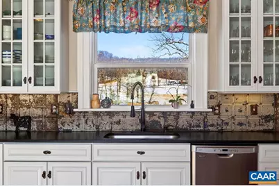 142 Mt Ida Ln, Staunton, VA 24401 - Photo 15