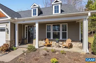 1417 Farrow Hill Ct, Charlottesville, VA 22901 - Photo 5