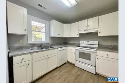 943 Rives St, Charlottesville, VA 22902 - Photo 7