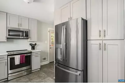 2726 McElroy Dr, Charlottesville, VA 22903 - Photo 3